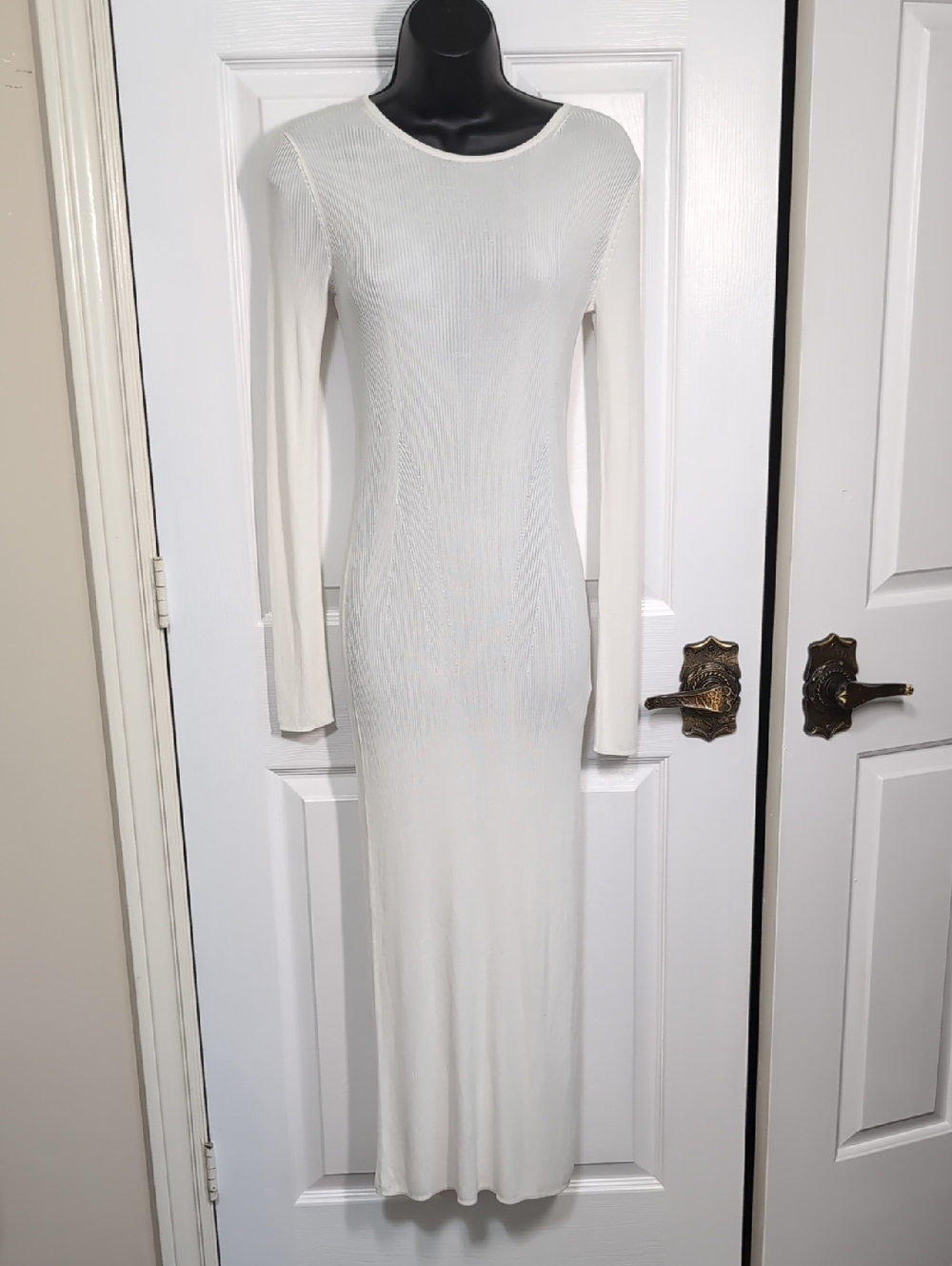 NEW Aritzia Ten Madera Cream Long Sleeve Ribbed Maxi Dress Size Small - Picture 2 of 15